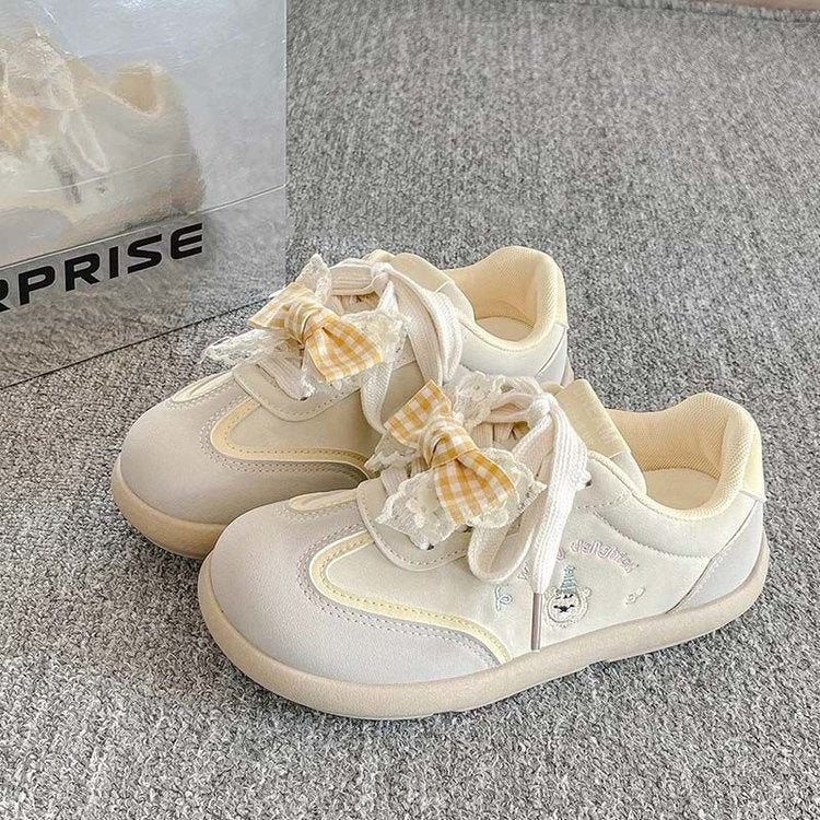 Damen Verspielte Sneakers mit Rüschendetail und bequemer Dämpfung R&B