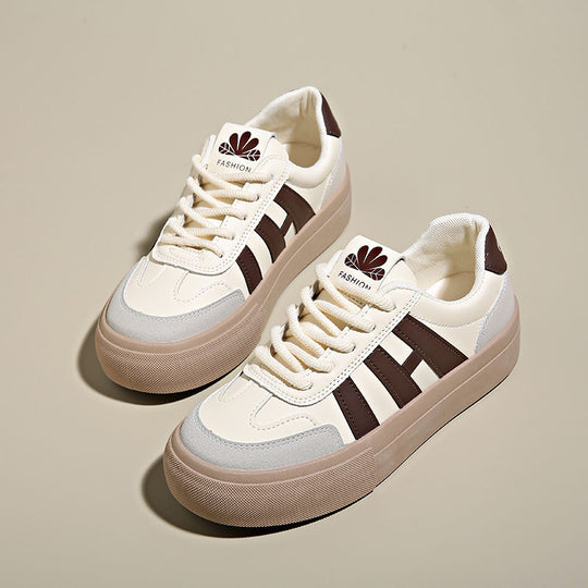Damen Sportliche Sneaker mit gepolsterter Sohle und robustem Profil R&B