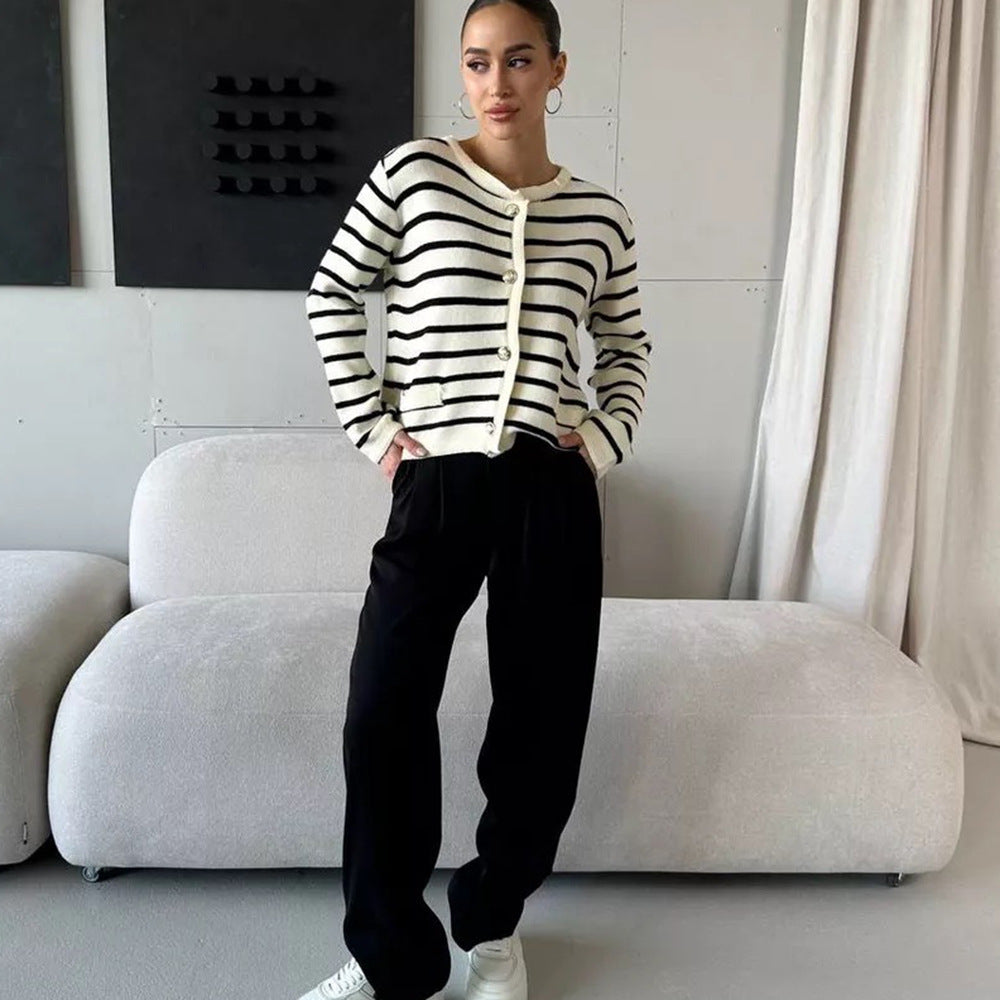Damen gestreifter Cardigan mit Knopfdetails und vielseitiger Passform R&B