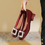 Damen elegante Lackpumps mit modischem Strass-Schnallen-Detail