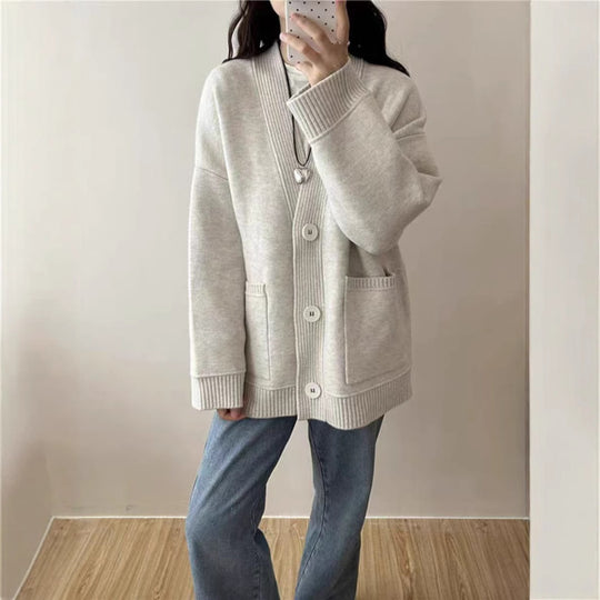 Damen Großer Strickcardigan mit tiefem V-Ausschnitt und praktischen Taschen R&B