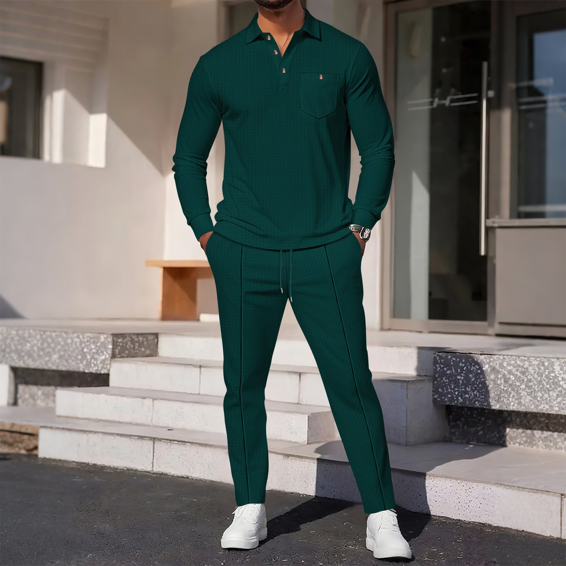 Herren eleganter Freizeitanzug mit strukturiertem Oberteil und modischen Hosen R&B