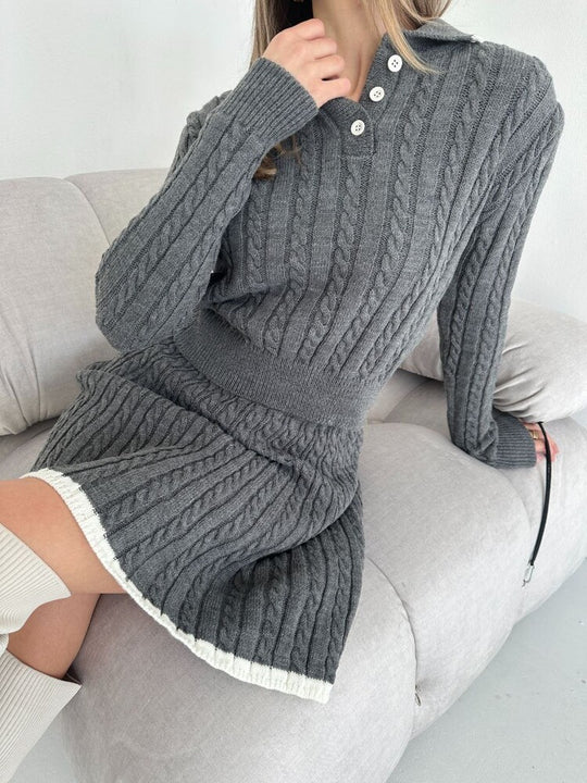 Damen Strickkleid mit hochgeschlossenem Kragen und Knopfleiste R&B
