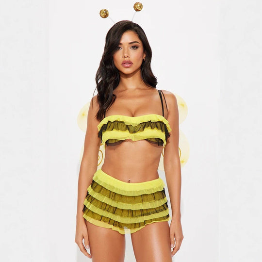 Damen Kostüm mit Rüschendetails und sexy Shorts R&B