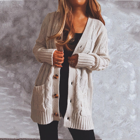 Damen Grobstrickjacke mit eleganten Knopfdetails und lässigem Schnitt R&B