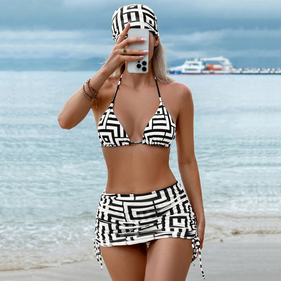 Damen Triangel-Bikini mit Wickelrock und grafischem Muster R&B