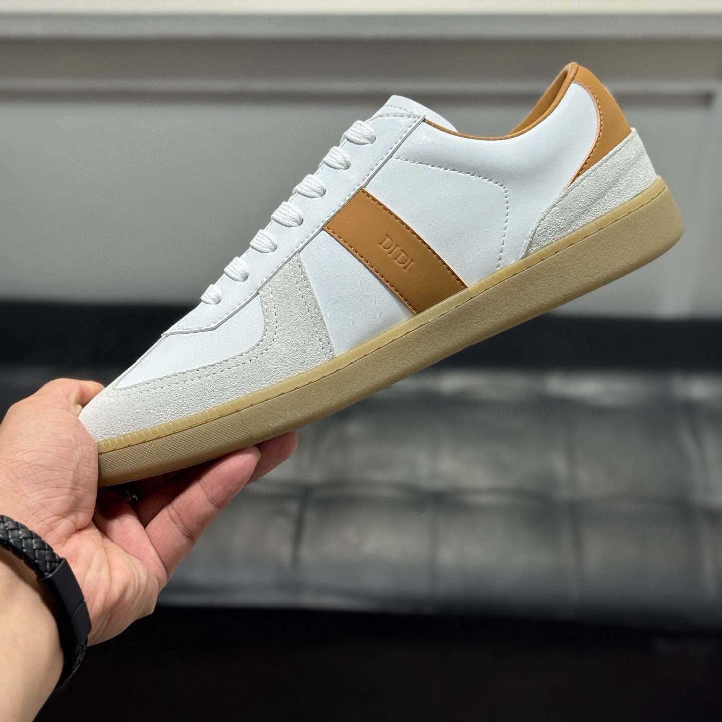 Damen Sportliche Sneakers mit modernem, atmungsaktivem Obermaterial R&B