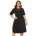 Damen elegantes Kleid mit Ausschnitt und Rüschensaum R&B