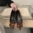 Damen elegante spitze Ballerinas mit modischem Schnallen-Detail R&B