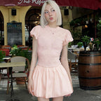 Damen Mini-Kleid mit trendigen Rüschendetails und strukturiertem Oberteil R&B