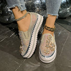 Damen Glamouröse Slip-On Sneakers mit funkelnden Applikationen