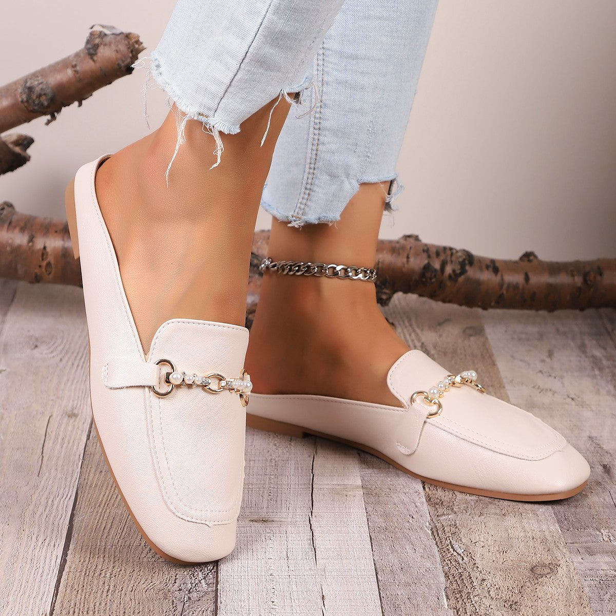 Damen Elegante Mokassins mit Perlen-Detail und modischem Kettenverschluss R&B