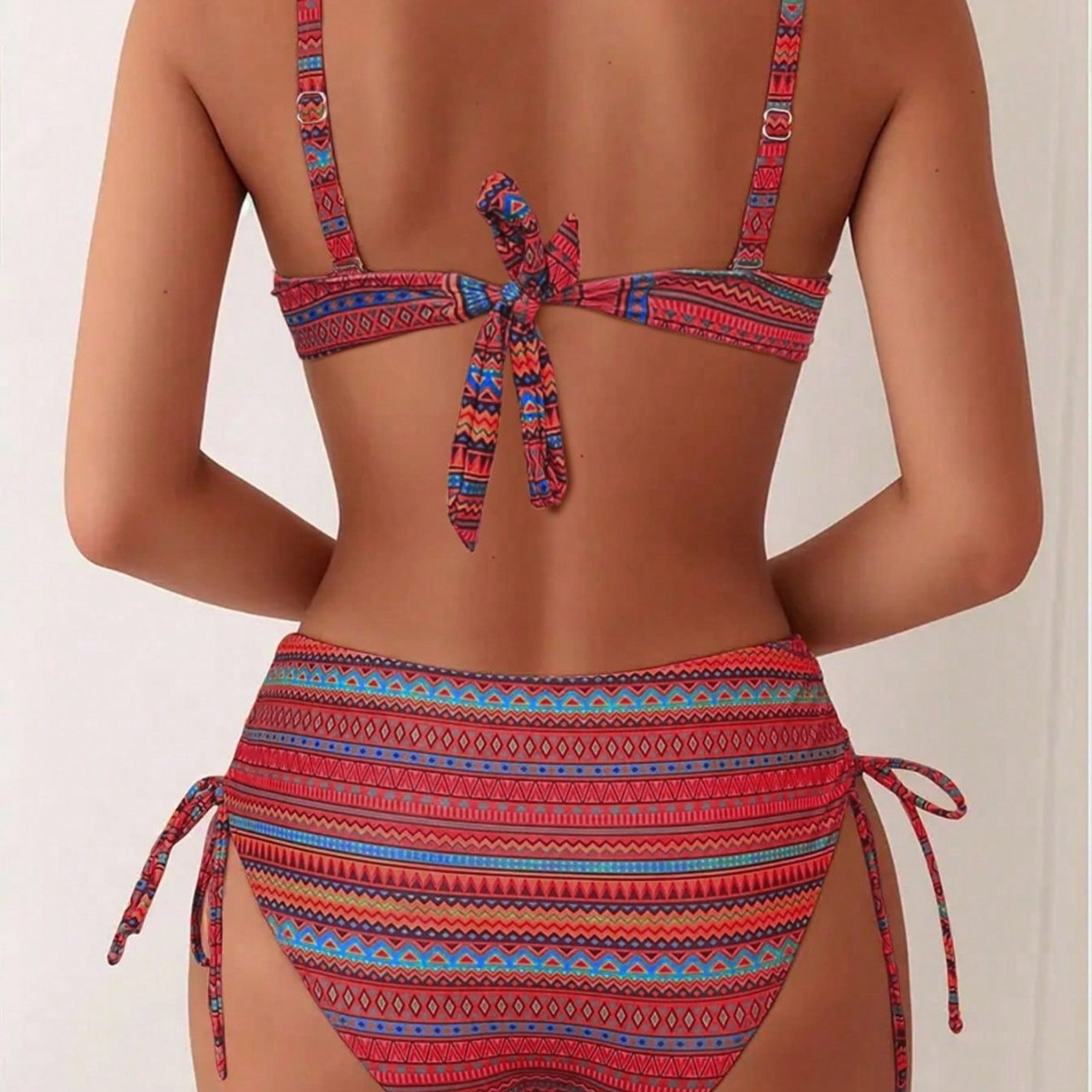Damen Hochwertiger Bikini mit modischem Push-Up-Bra und hochgeschnittenem Unterteil R&B