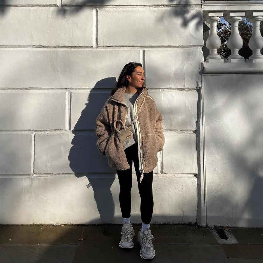 Damen oversized Fleecejacke mit hochschließendem Kragen und praktischen Taschen R&B