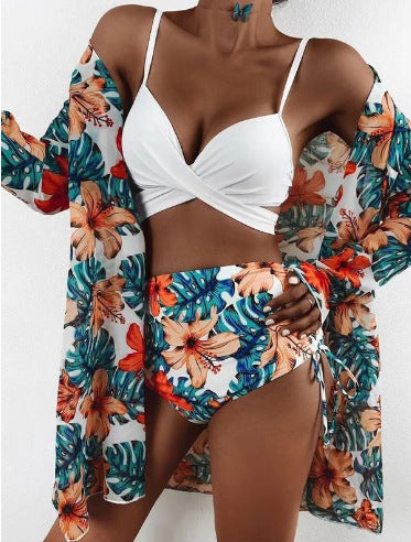 Damen Zweiteiliges Bikini-Set mit floralem Wickelüberwurf R&B