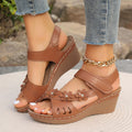 Damen Wedge-Sandalen mit floralem Akzent und verstellbarem Riemen R&B