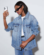 Damen Oversized Denimjacke mit modernen Details R&B