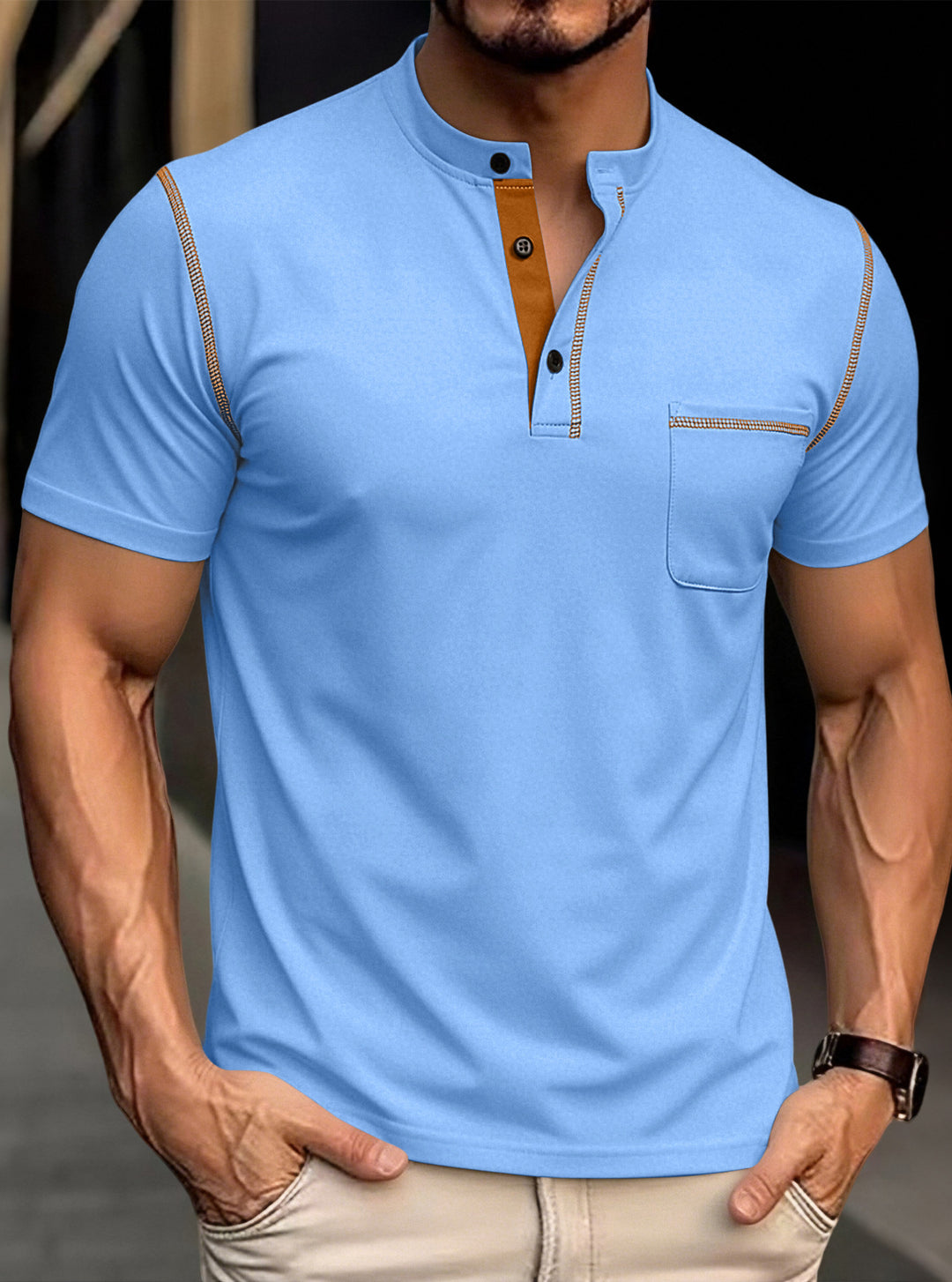 Herren nan modernes Kurzarm-Henley mit Stehkragen, Kontrastnähten und aufgesetzter Brusttasche R&B