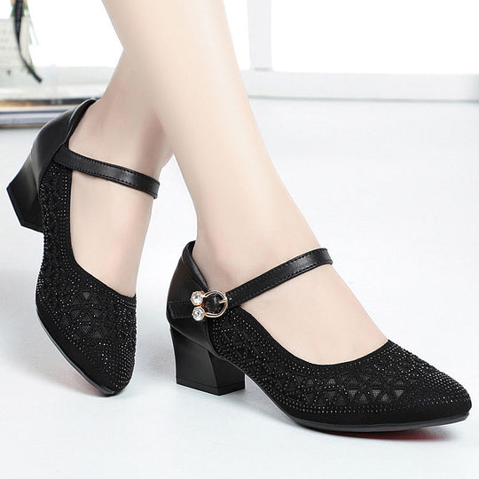 Damen Elegante Pumps mit kunstvollem Riemen und filigranem Detail R&B