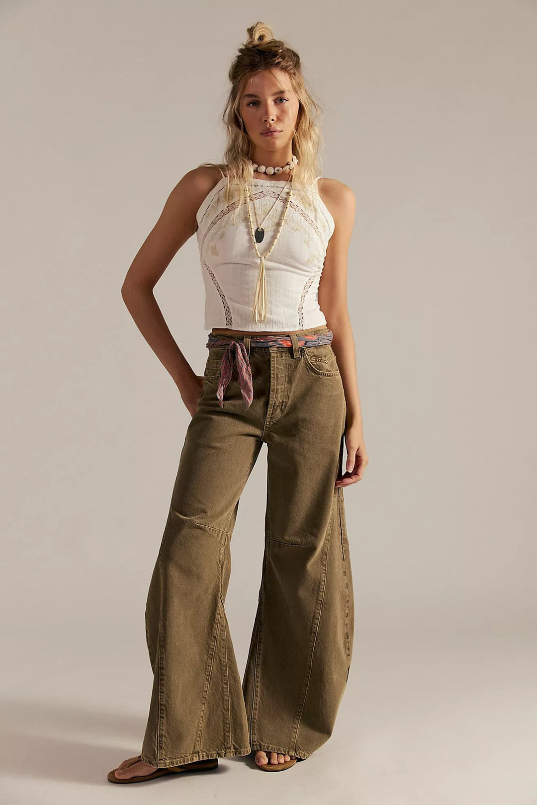 Damen Overdye Jeans mit weitem Schnitt