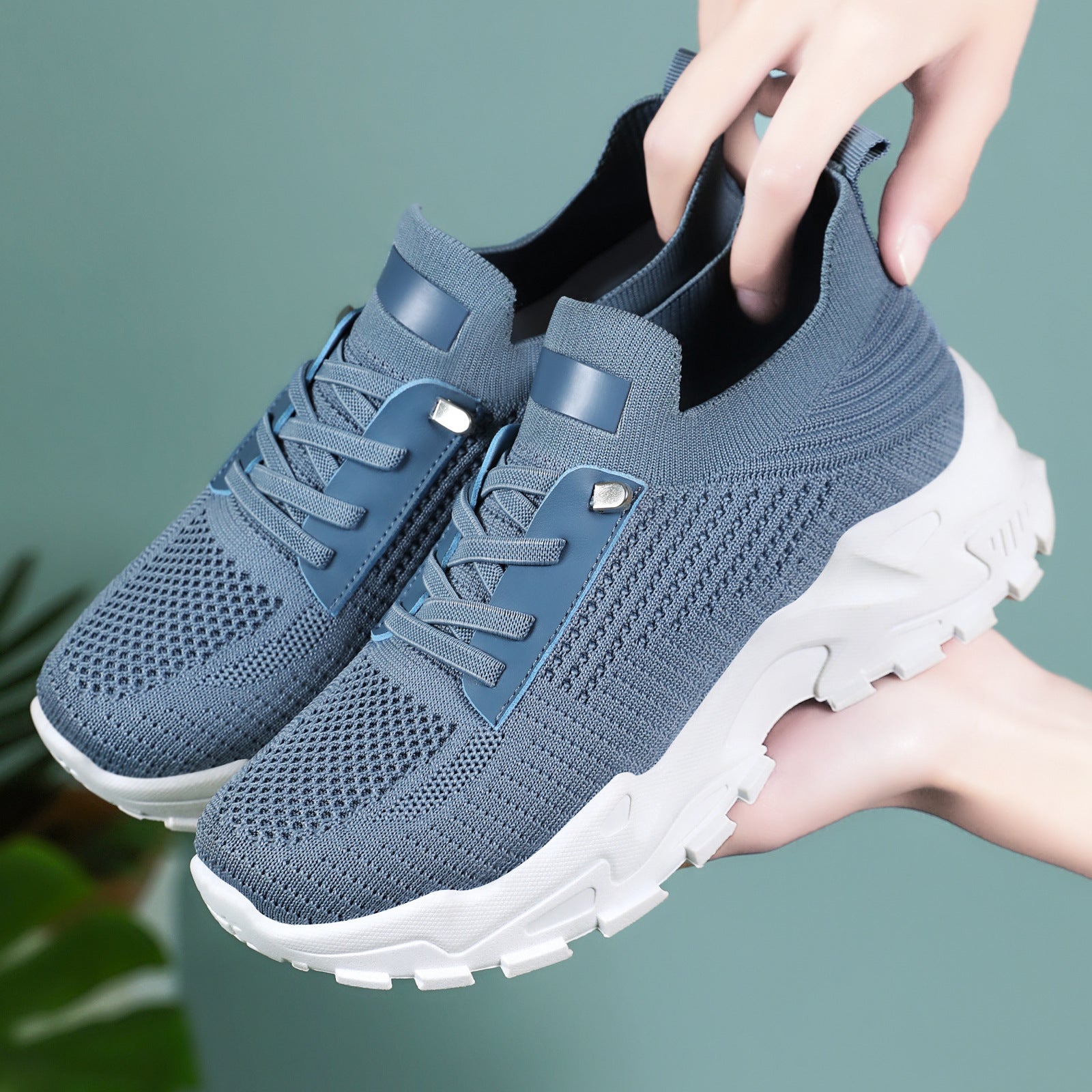 Damen Leichte und atmungsaktive Sneakers mit innovativer Stricktechnologie R&B