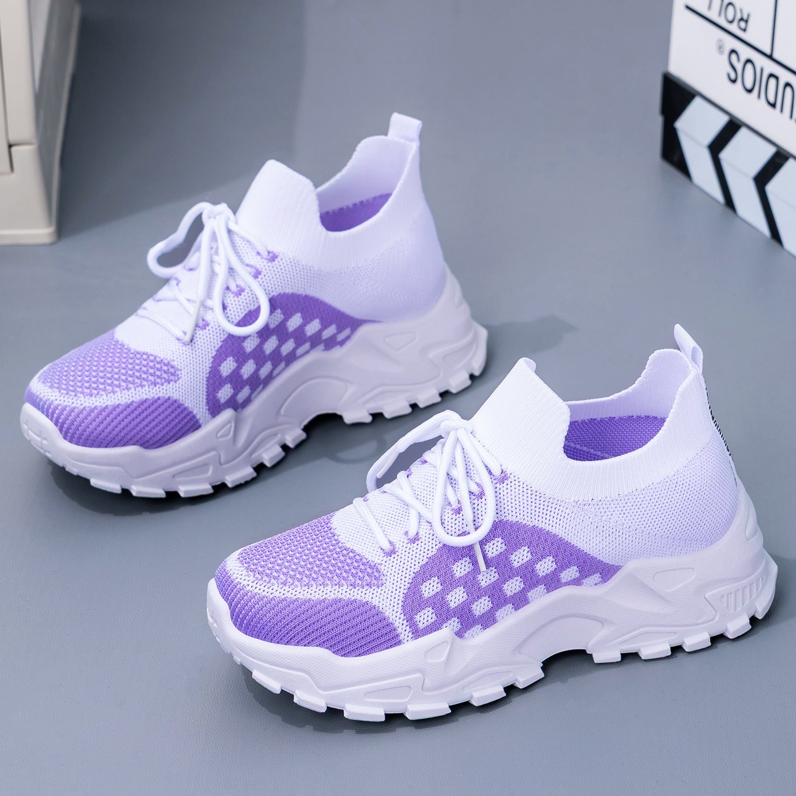 Damen Luftige Strick-Sneaker mit flexiblem Sohlenkomfort R&B