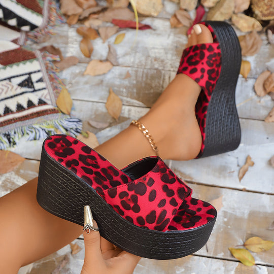 Damen Wedge-Pantoletten mit transparentem Riemen und rutschfester Sohle R&B