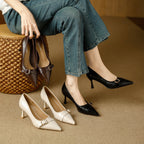 Damen elegante spitze Pumps mit modischem Schnallenakzent