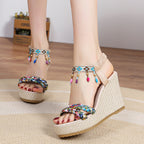 Damen Wedge-Sandalen mit bunten dekorativen Details R&B