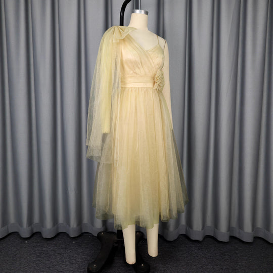 Damen glamouröses Cocktailkleid mit voluminösem Überwurf und floralen Akzenten R&B