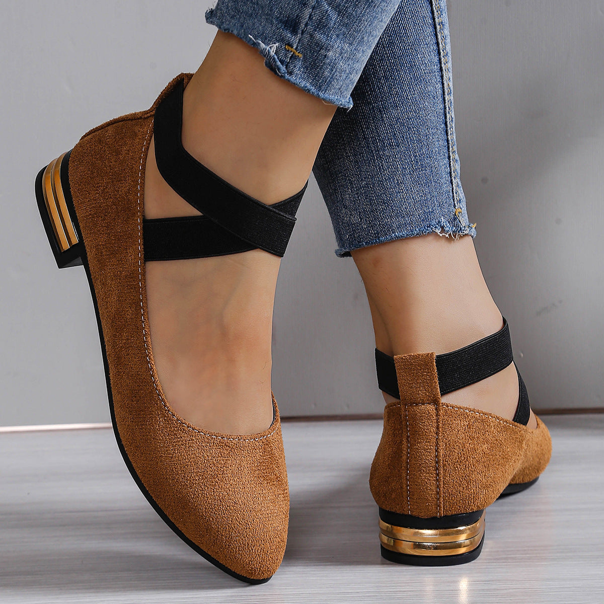 Damen Elegante Ballerinas mit modischem elastischen Riemen und goldfarbenem Detail R&B