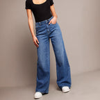 Damen Weit geschnittene High-Waist Jeans mit eleganten Falten R&B
