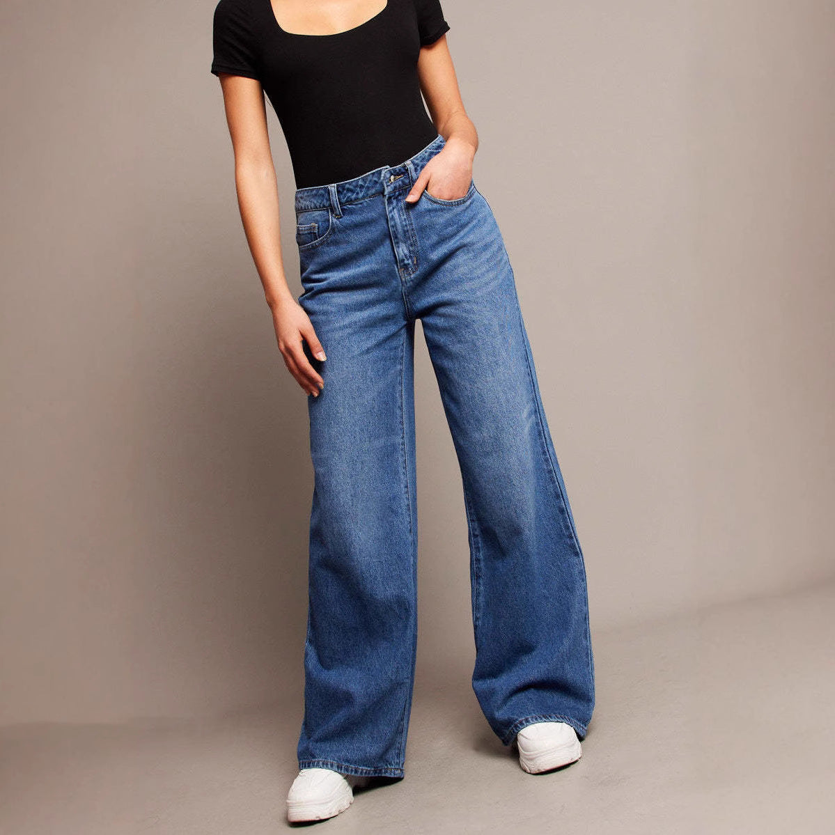 Damen Weit geschnittene High-Waist Jeans mit eleganten Falten R&B