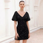 Damen Minikleid mit Puffärmeln und floralem 3D-Design R&B