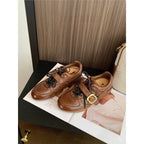 Damen sportliche Sneakers mit innovativem Schnürsystem und modischem Buckle-Riemen R&B