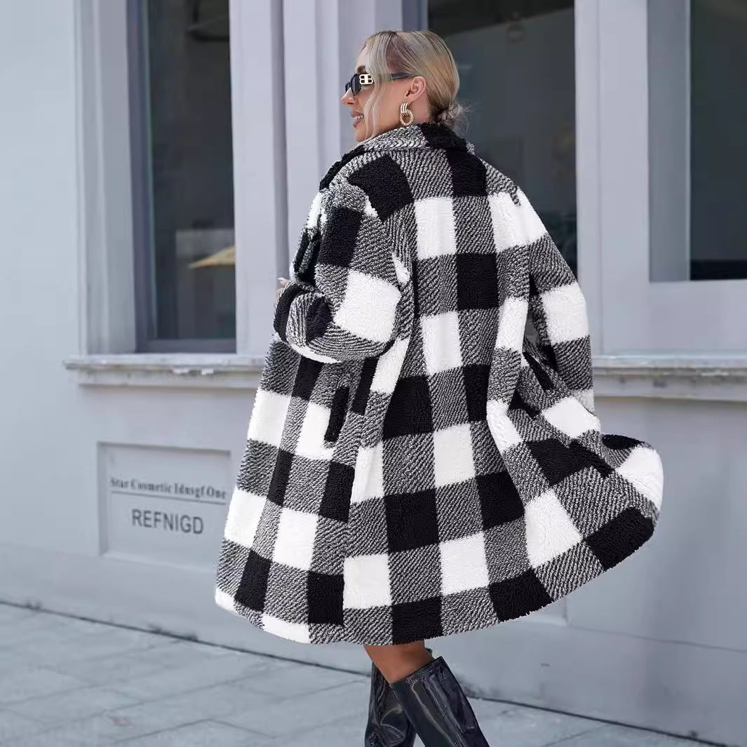 Damen Kuscheliger Karomantel mit oversized Schnitt und weichem Innenfutter R&B