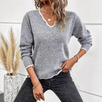 Damen lässiger Strickpullover mit gewelltem V-Ausschnitt und kontrastierenden Abschlüssen