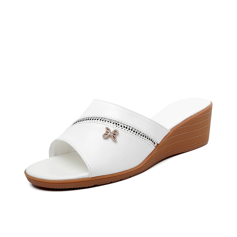 Damen Wedgesandaletten mit dekorativem Schmuckdetail und bequemer Sohle R&B