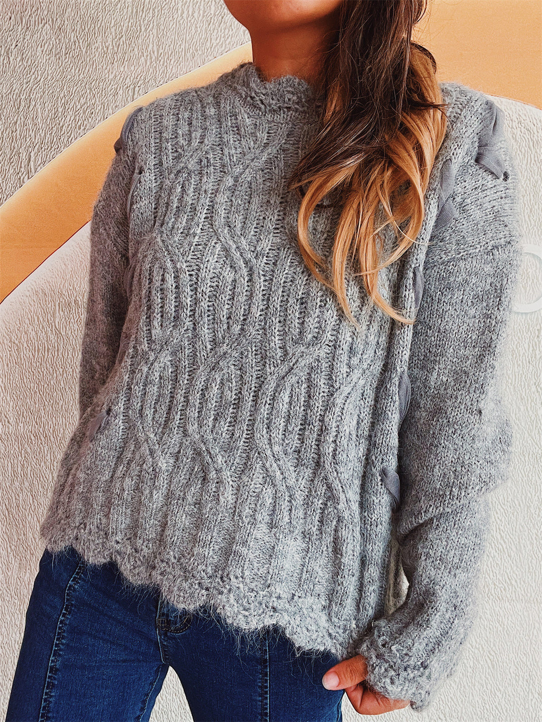 Damen Grobstrickpullover mit romantischem Wellenmuster und volumetrischen Ärmeln R&B