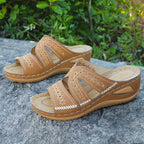 Damen Wedge-Pantoletten mit floralem Stickdesign und anatomischem Fußbett