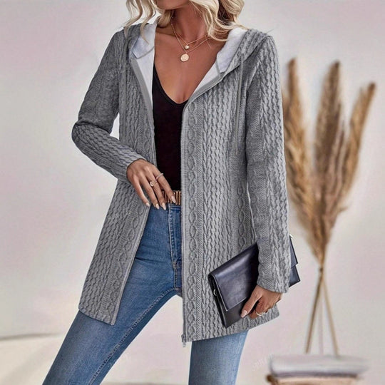 Damen Strickjacke mit Kapuze und trendigem Zopfmuster R&B