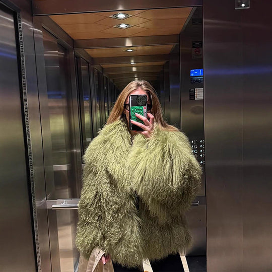 Damen Oversized Kunstpelzjacke mit voluminösen Ärmeln R&B