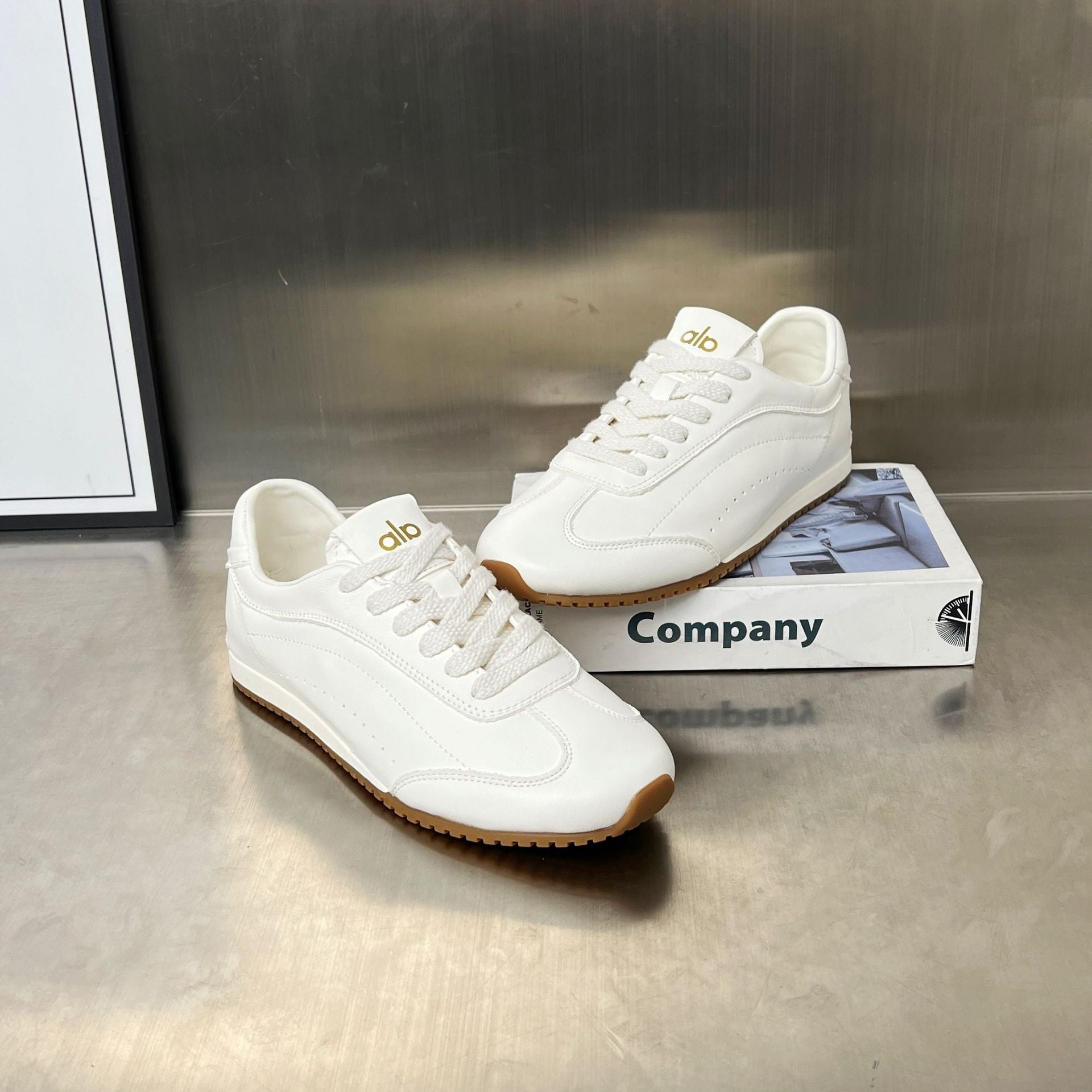 Damen Sportliche Sneakers mit klassischem Design und atmungsaktiver Struktur R&B