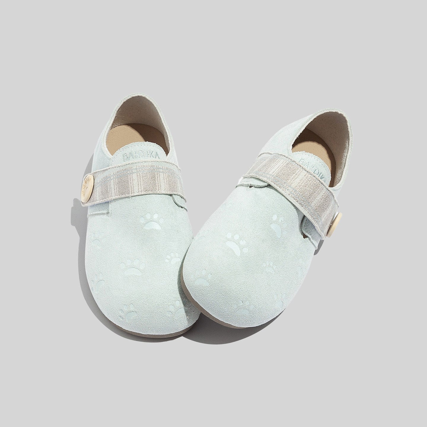 Damen Clogs mit weichem Innenfutter und dekorativem Knopfverschluss