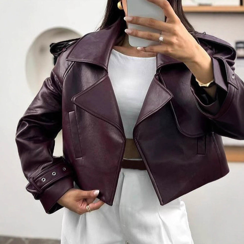 Damen Kunstlederjacke mit modischem Schnitt und praktischen Details R&B