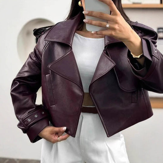 Damen Kunstlederjacke mit modischem Schnitt und praktischen Details R&B