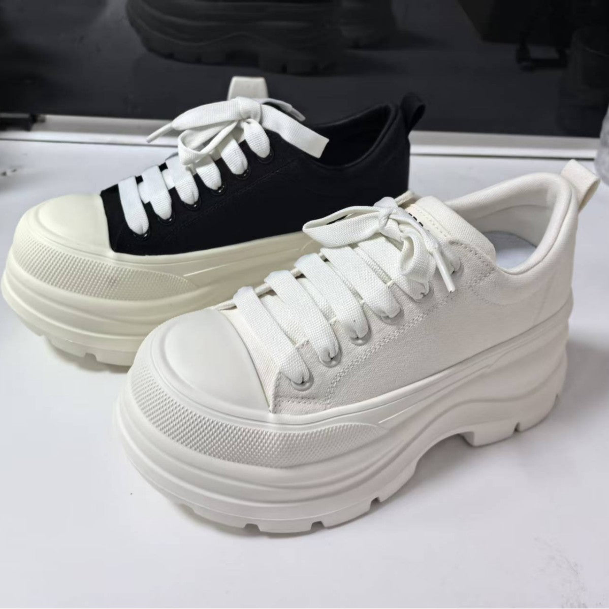 Damen Plattform Sneakers mit Urbanem Design und Bequemer Dämpfung