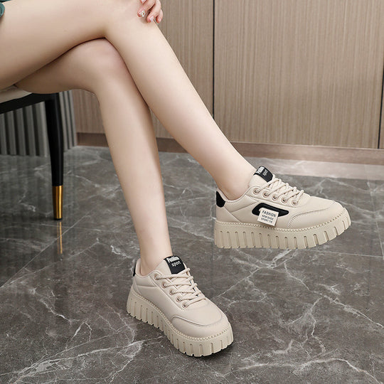Damen sportliche Plateau-Sneaker mit atmungsaktivem Obermaterial und rutschfester Sohle R&B