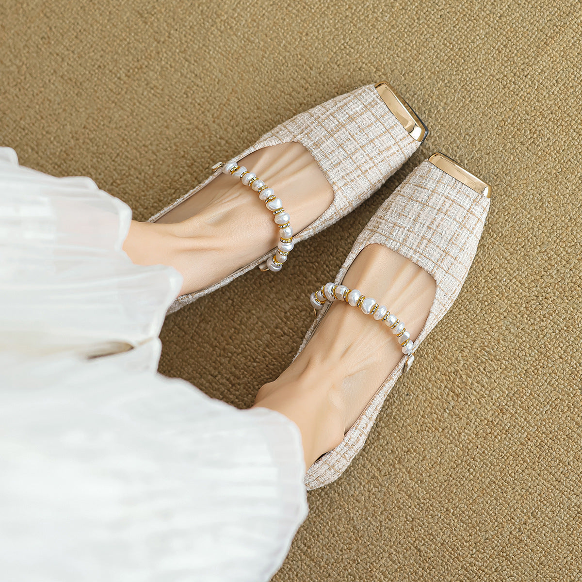 Damen Ballerinas mit eleganter Perlenapplikation und modischem Riemen