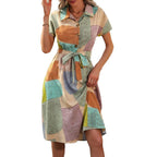 Damen Hemdkleid mit buntem geometrischem Muster und Taillengürtel R&B